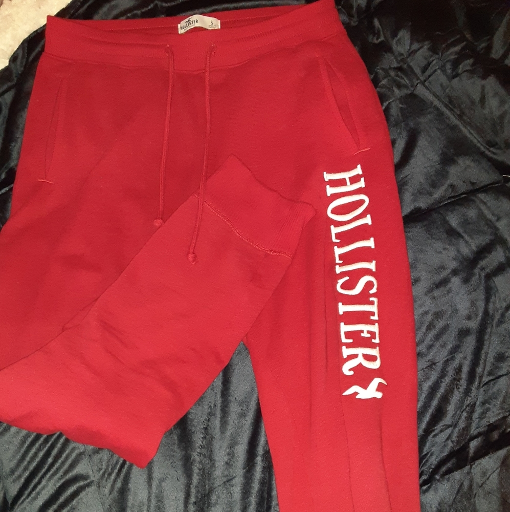 Hollister joggers